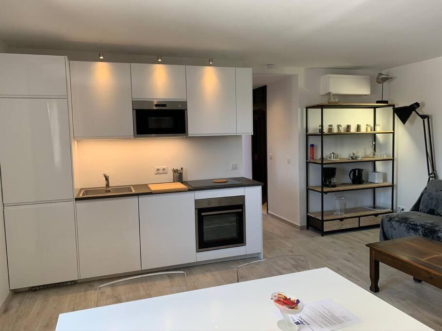 Appartement Neuf 4Km 圣特罗佩 外观 照片